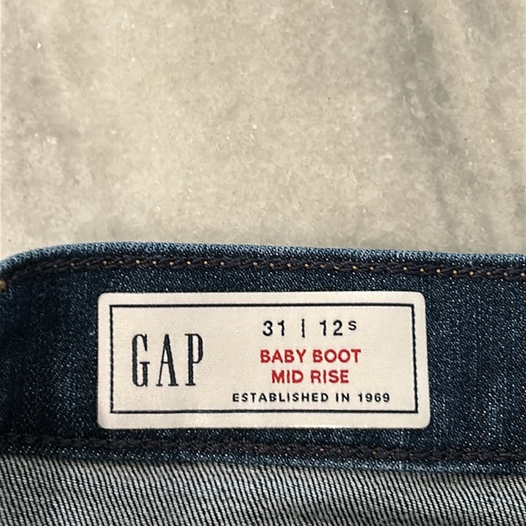 GAP Women’s Mid Rise Baby Bootcut Denim Jeans size 31 Short 12 Short - Picture 5 of 8